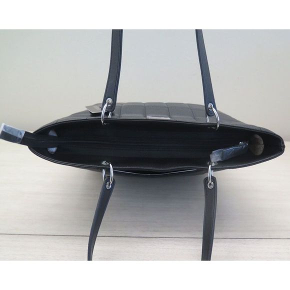 Guess PE827124 Women's Medium Black Window Rock Quilted Shoulder Tote Bag - Picture 11 of 11